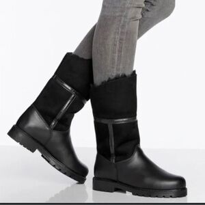 La CANADIENNE Black Winter Boots PRICED TO SELL SHIPS ASAP